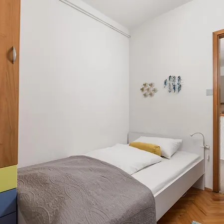 Lauranella Apartment Lovran Opatija, Hot Tub, Evcharger, Free Parking & Pure Relaxation Διαμέρισμα Opric