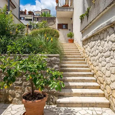 Lauranella Apartment Lovran Opatija, Hot Tub, Evcharger, Free Parking & Pure Relaxation Διαμέρισμα Opric