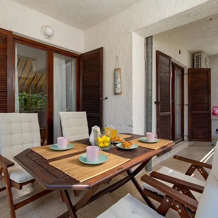 Lauranella Apartment Lovran Opatija, Hot Tub, Evcharger, Free Parking & Pure Relaxation Διαμέρισμα Opric